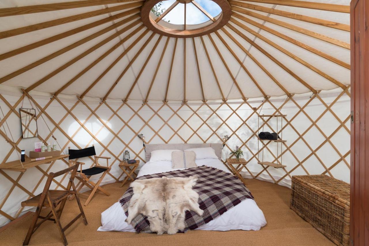 Festival Yurts Hay-On-Wye Hotel Екстериор снимка