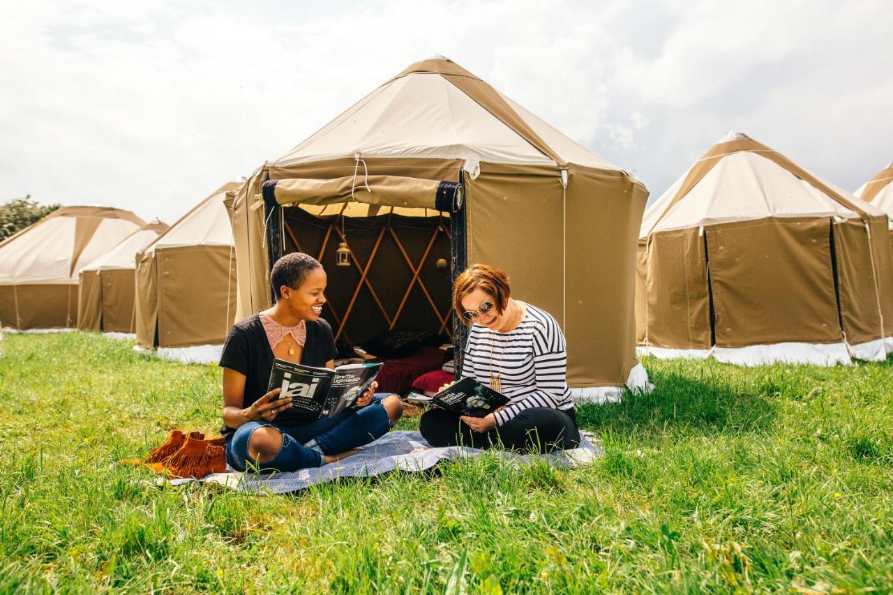 Festival Yurts Hay-On-Wye Hotel Екстериор снимка