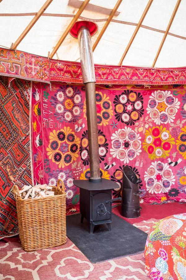 Festival Yurts Hay-On-Wye Hotel Екстериор снимка
