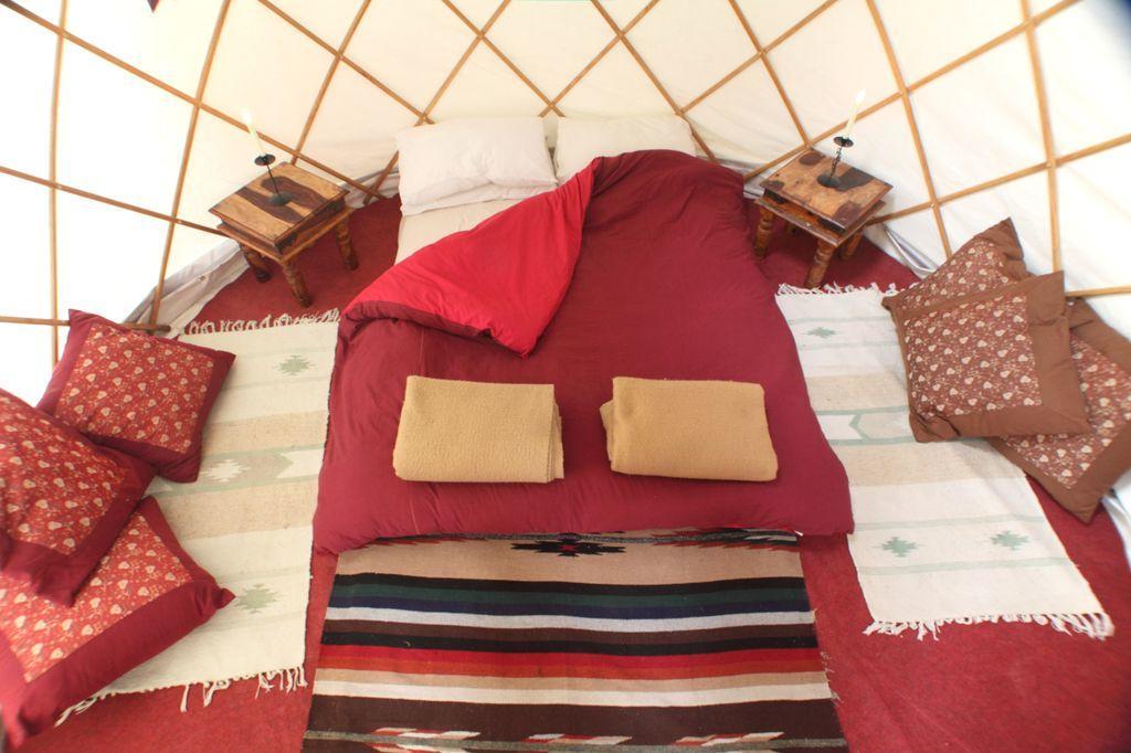 Festival Yurts Hay-On-Wye Hotel Екстериор снимка